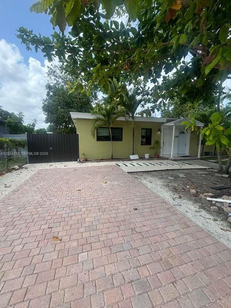 1167 NW 112th St # A — Photo 3