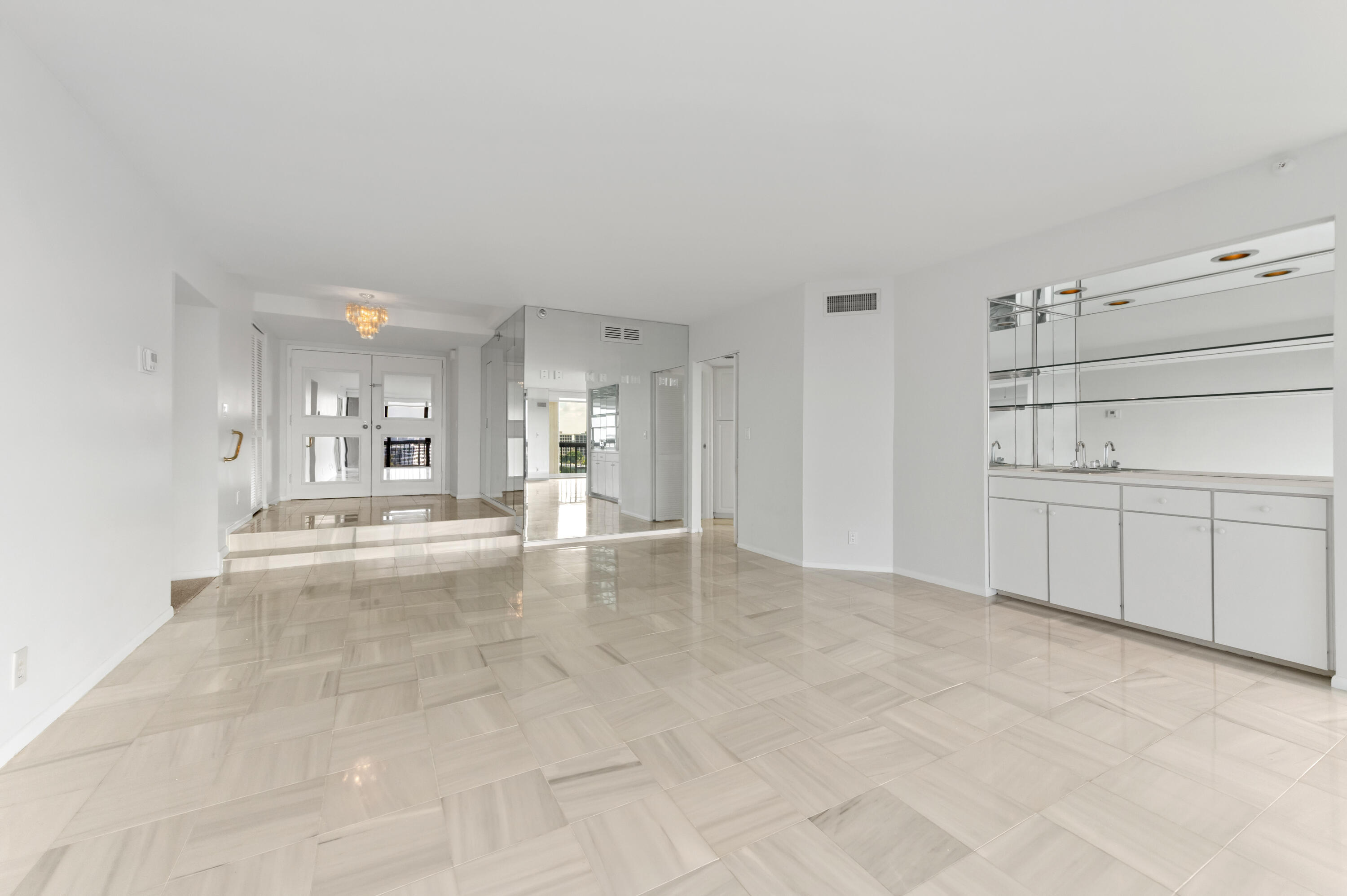 1900 Consulate Place # 1004 — Photo 5