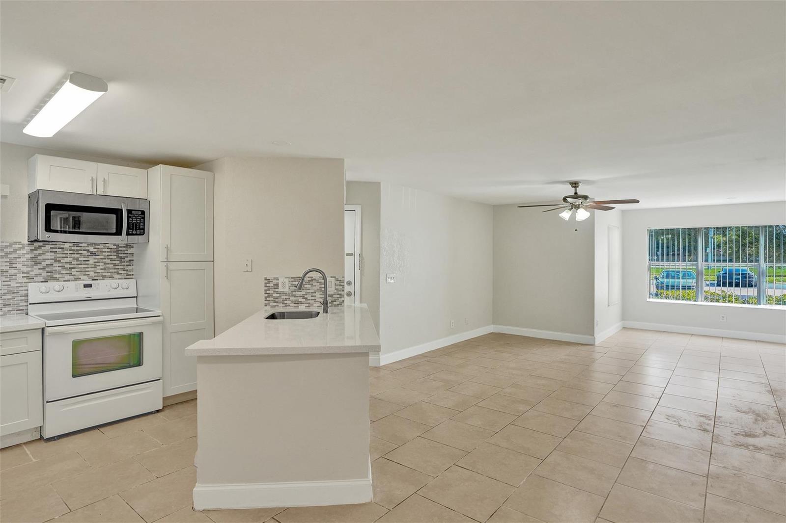 12650 Vista Isles Drive # 918, Sunrise FL 33325
