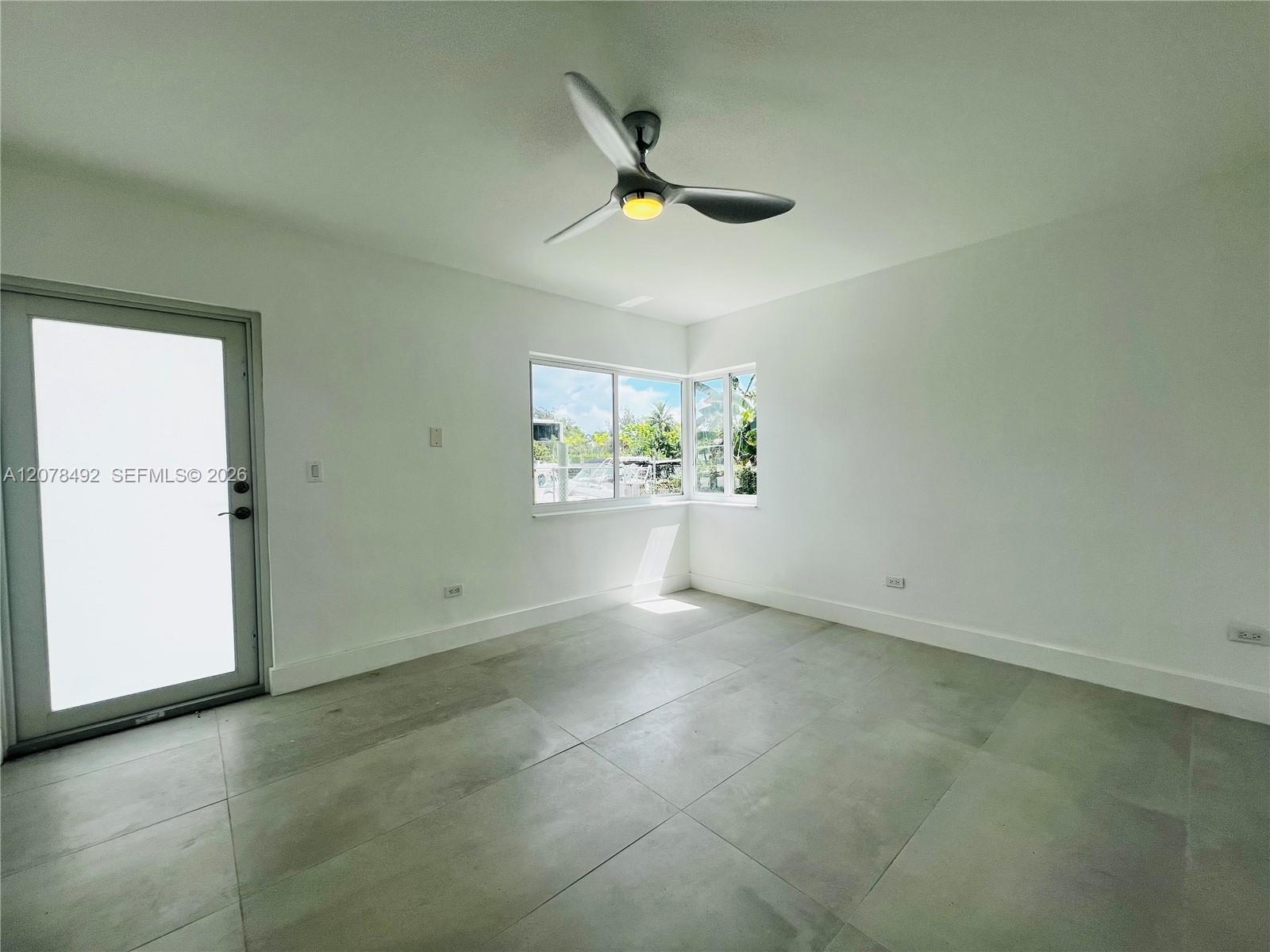 2045 Calais Dr # 6 — Photo 4