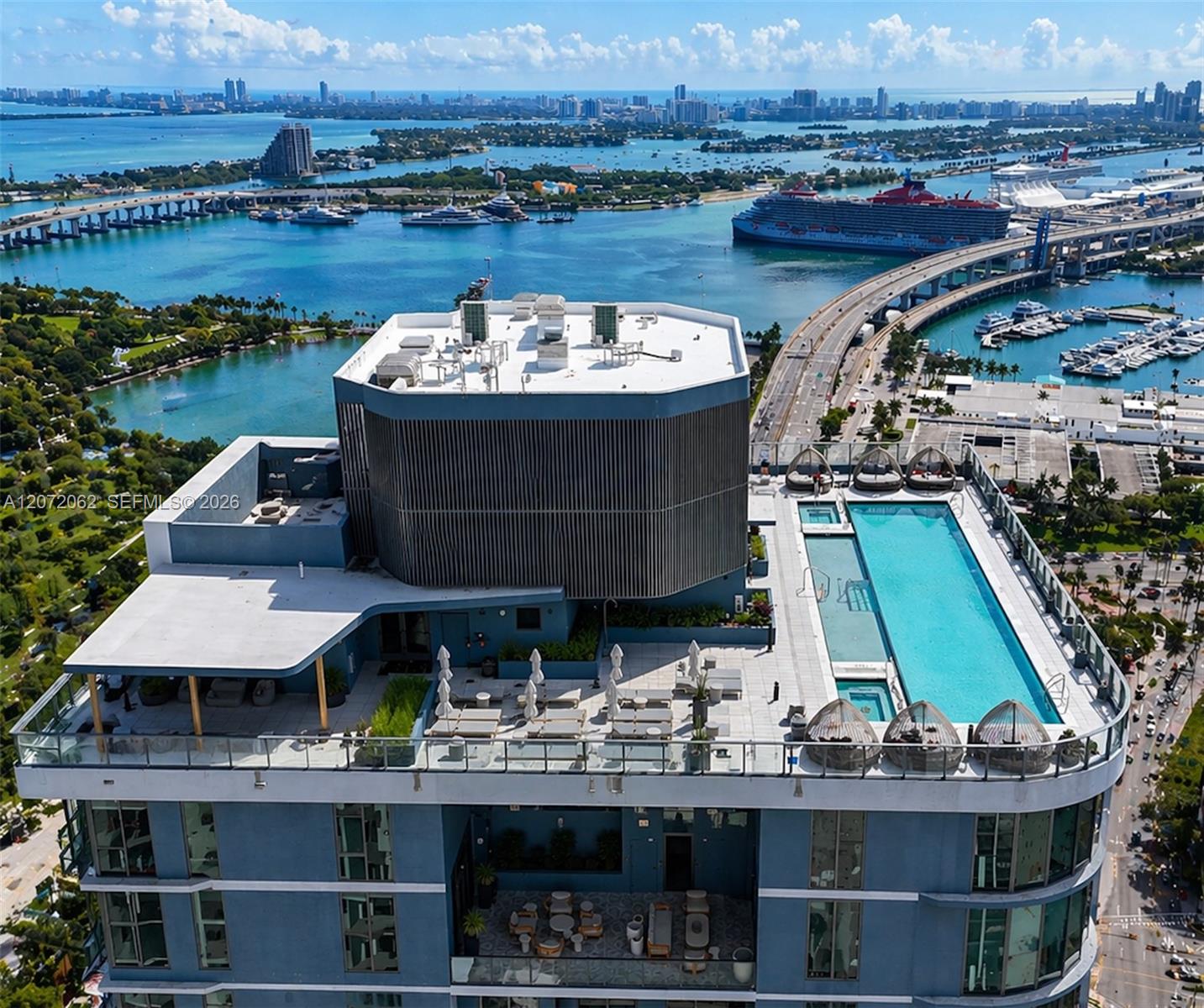121 NE 5th St # 1101A, Miami FL 33132
