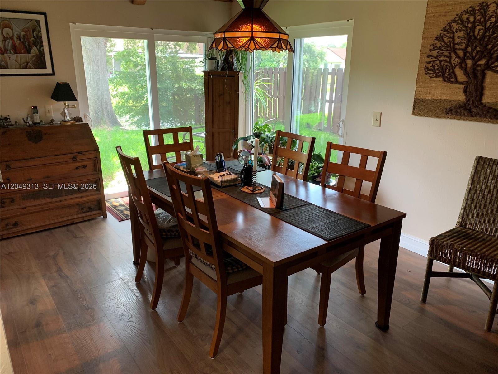 2811 Devonwood Ave — Photo 4