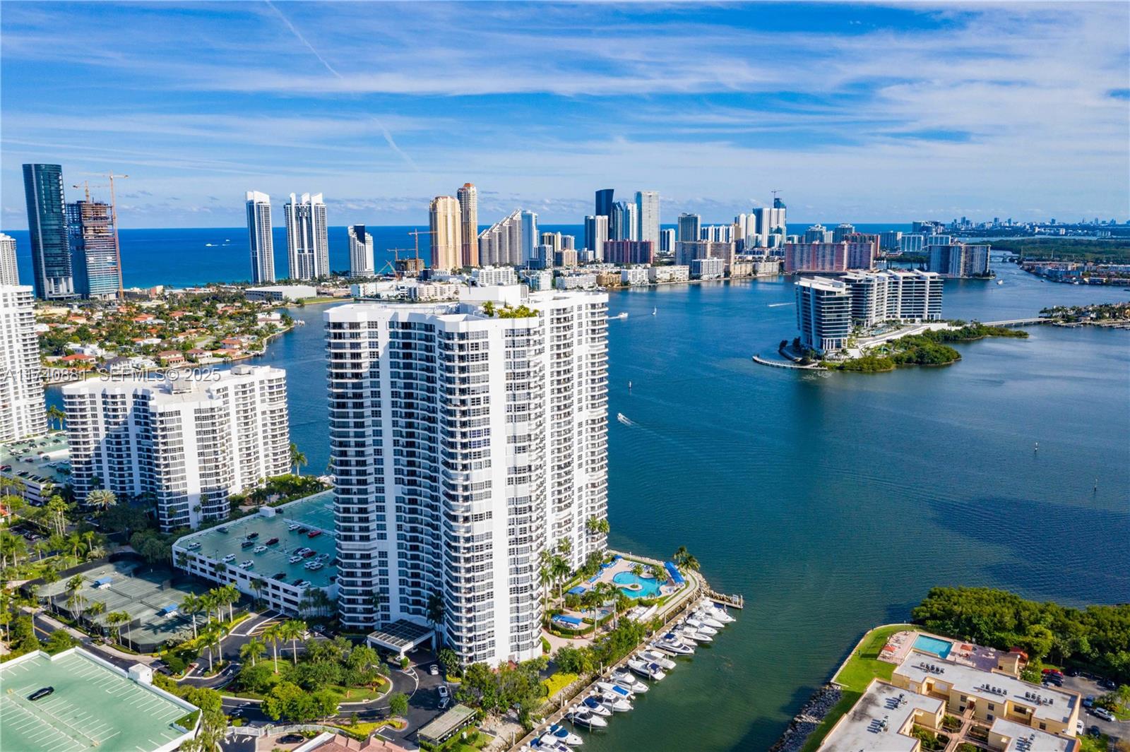 3530 Mystic Pointe Dr # 1513, Aventura FL 33180