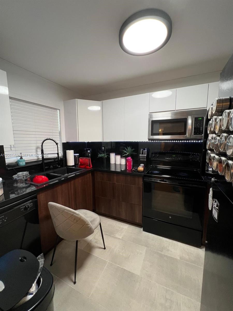 9451 Evergreen Pl # 105 — Photo 3