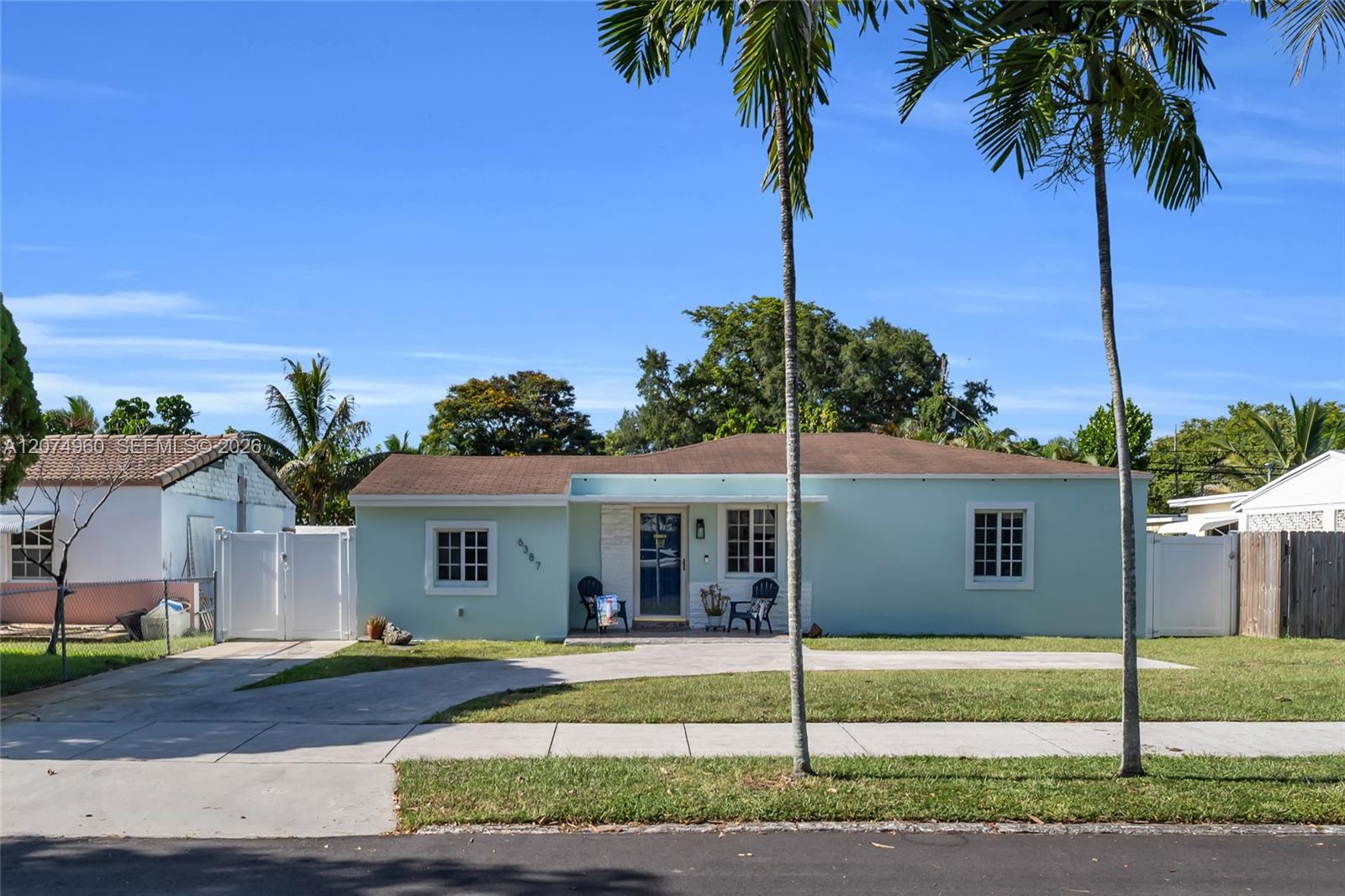6387 SW 42nd St, South Miami FL 33155