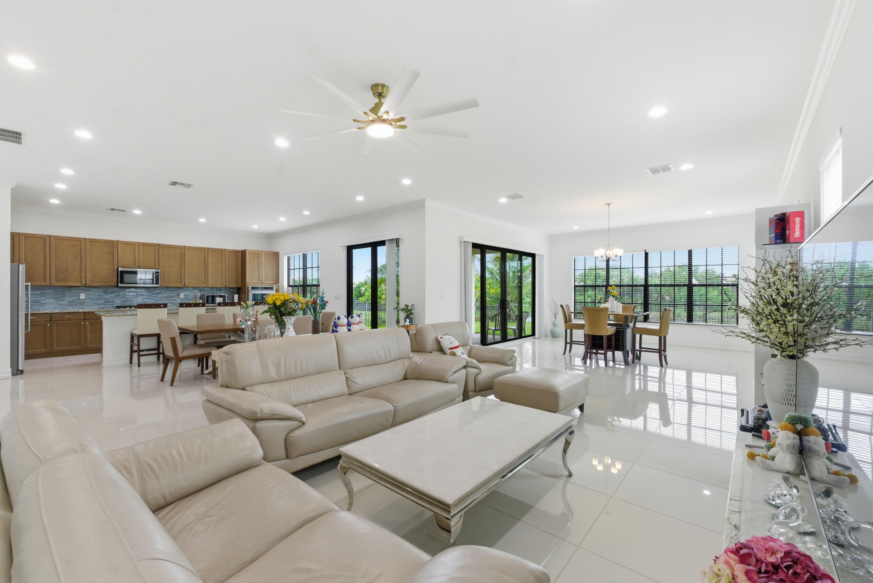 11425 Watercrest Circle E — Photo 5