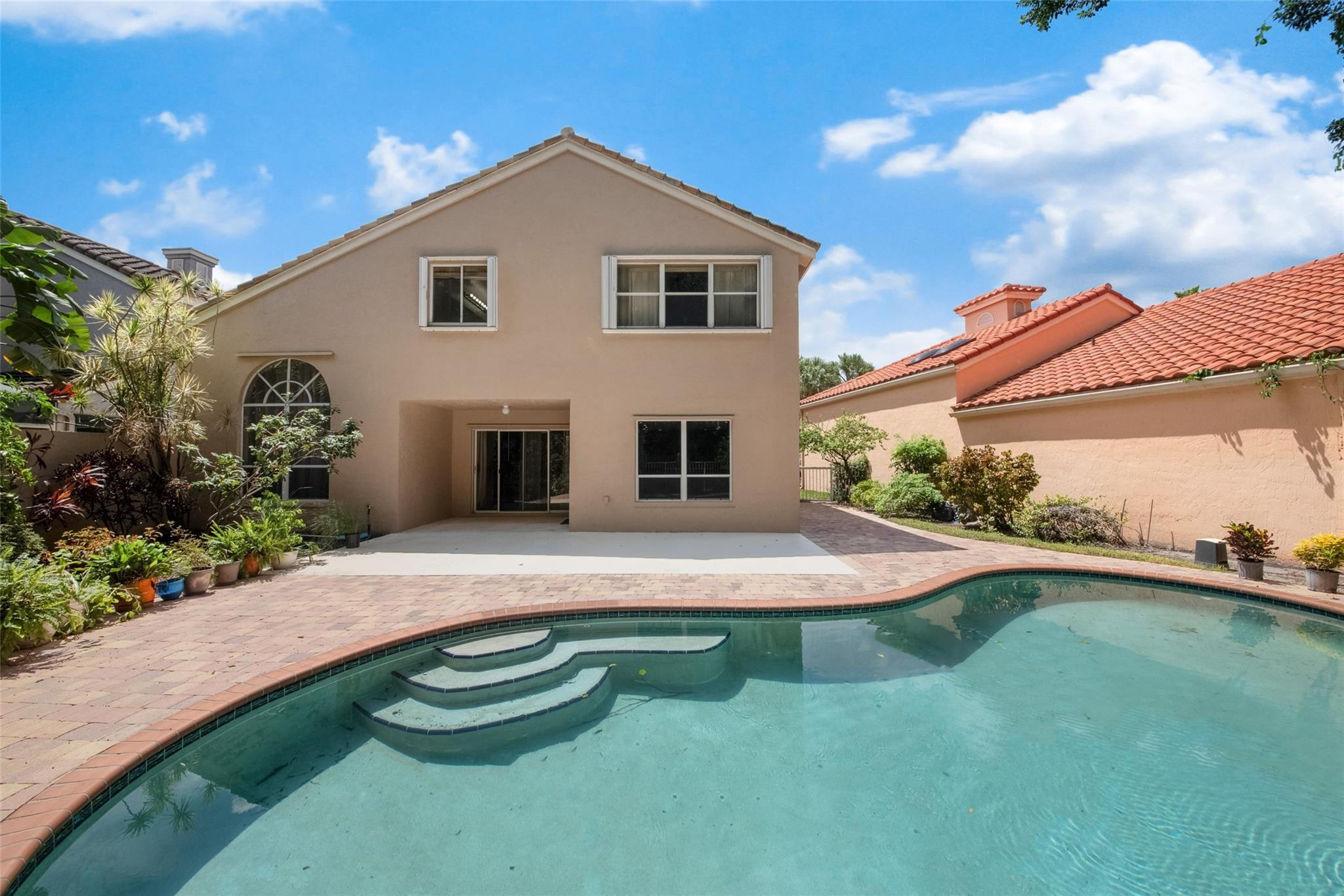 6625 NW 75th Place — Photo 3