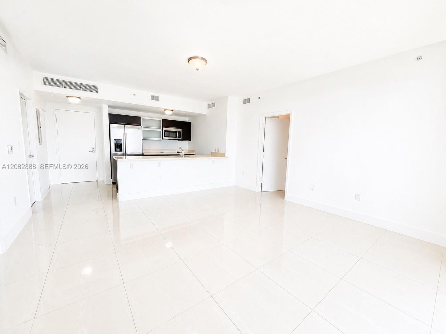 90 SW 3rd St # 3408 — Photo 5