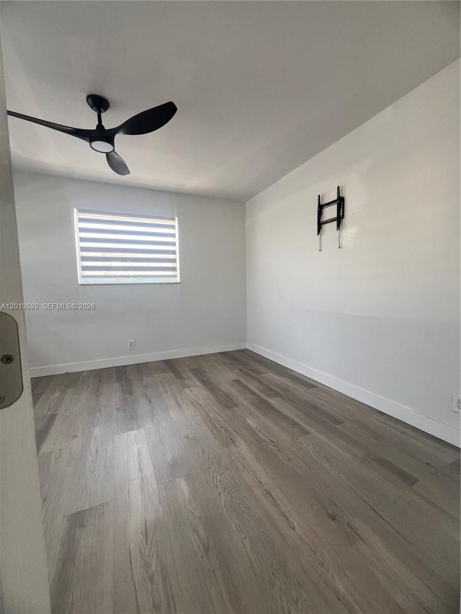 1711 Thomas St — Photo 4