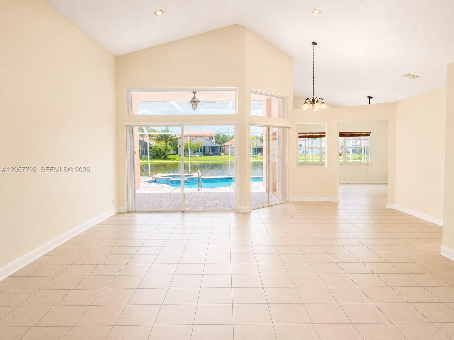 1041 Cedar Falls Dr — Photo 5