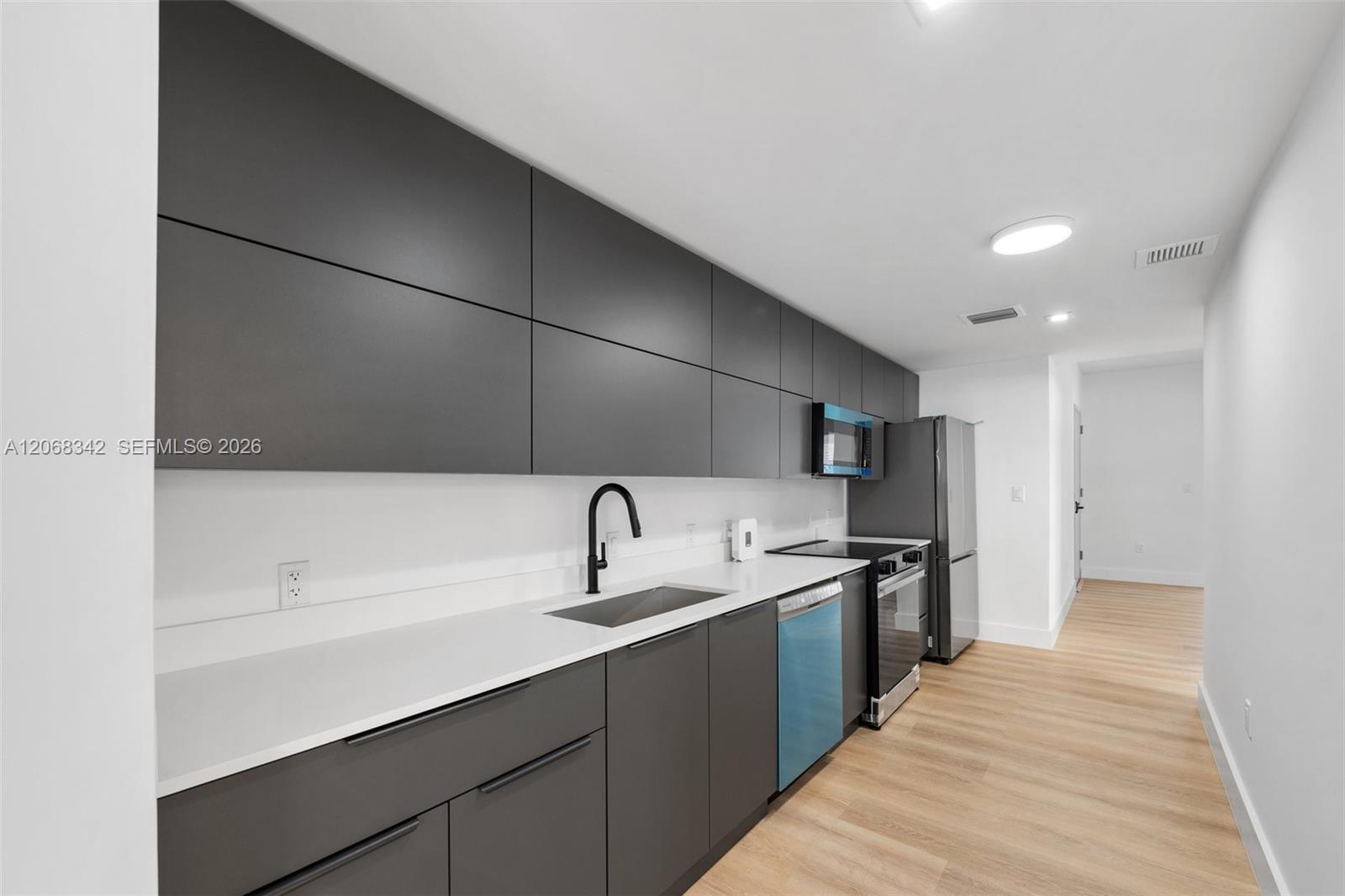 403 SW 12th Ave View 11