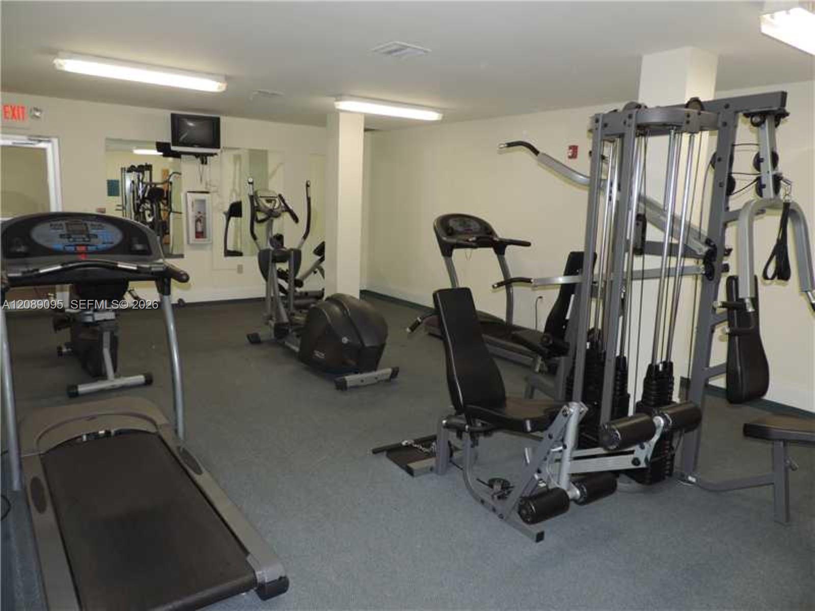 3339 Virginia St # 324 — Photo 3