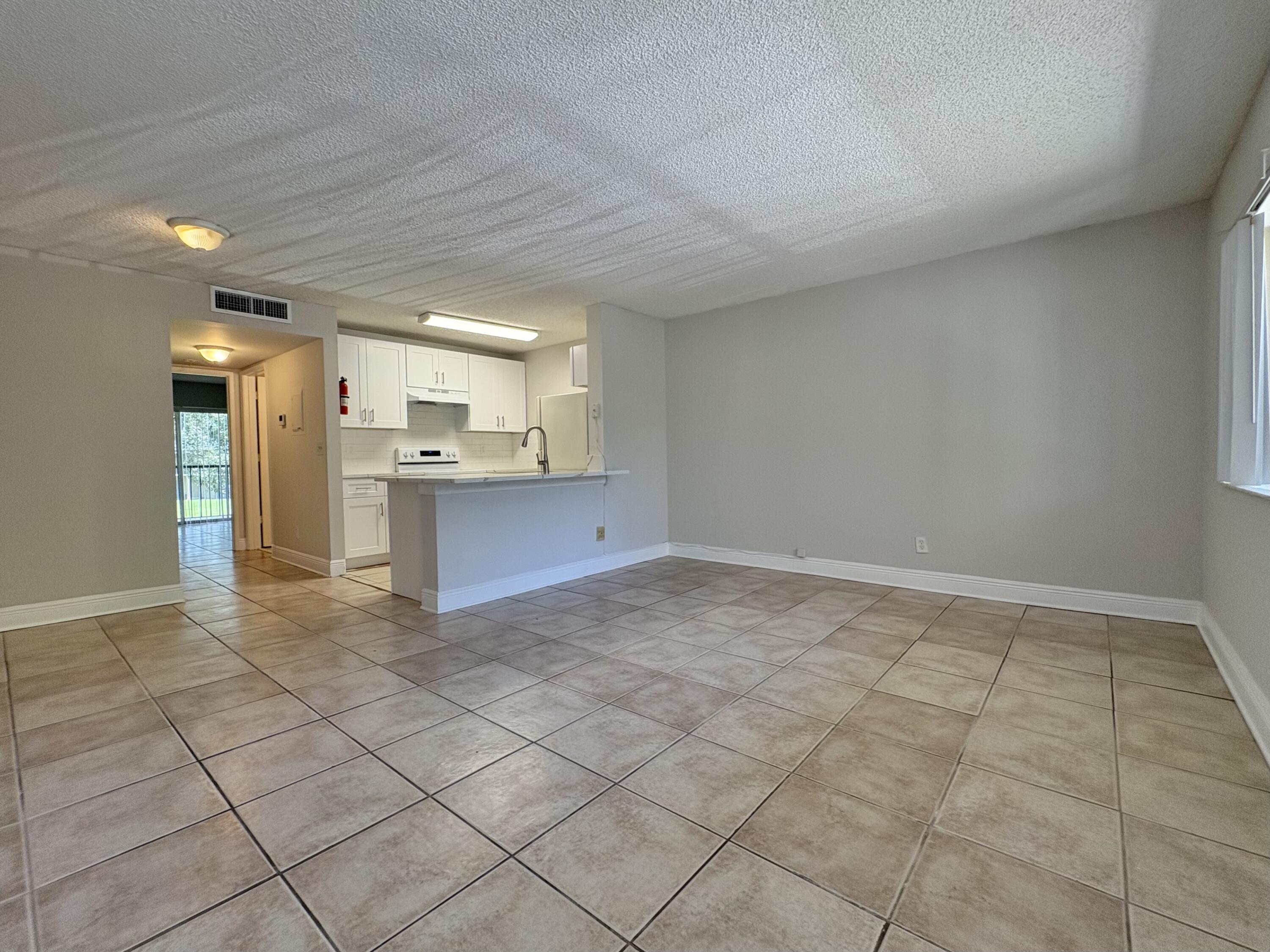 1830 W Meadows Circle # 1830 — Photo 5