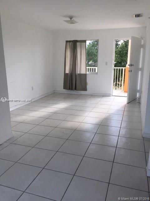 1453 SW 3rd St # 302 — Photo 5