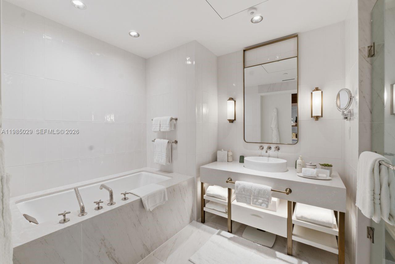 525 N Fort Lauderdale Beach Blvd # 1509 — Photo 4