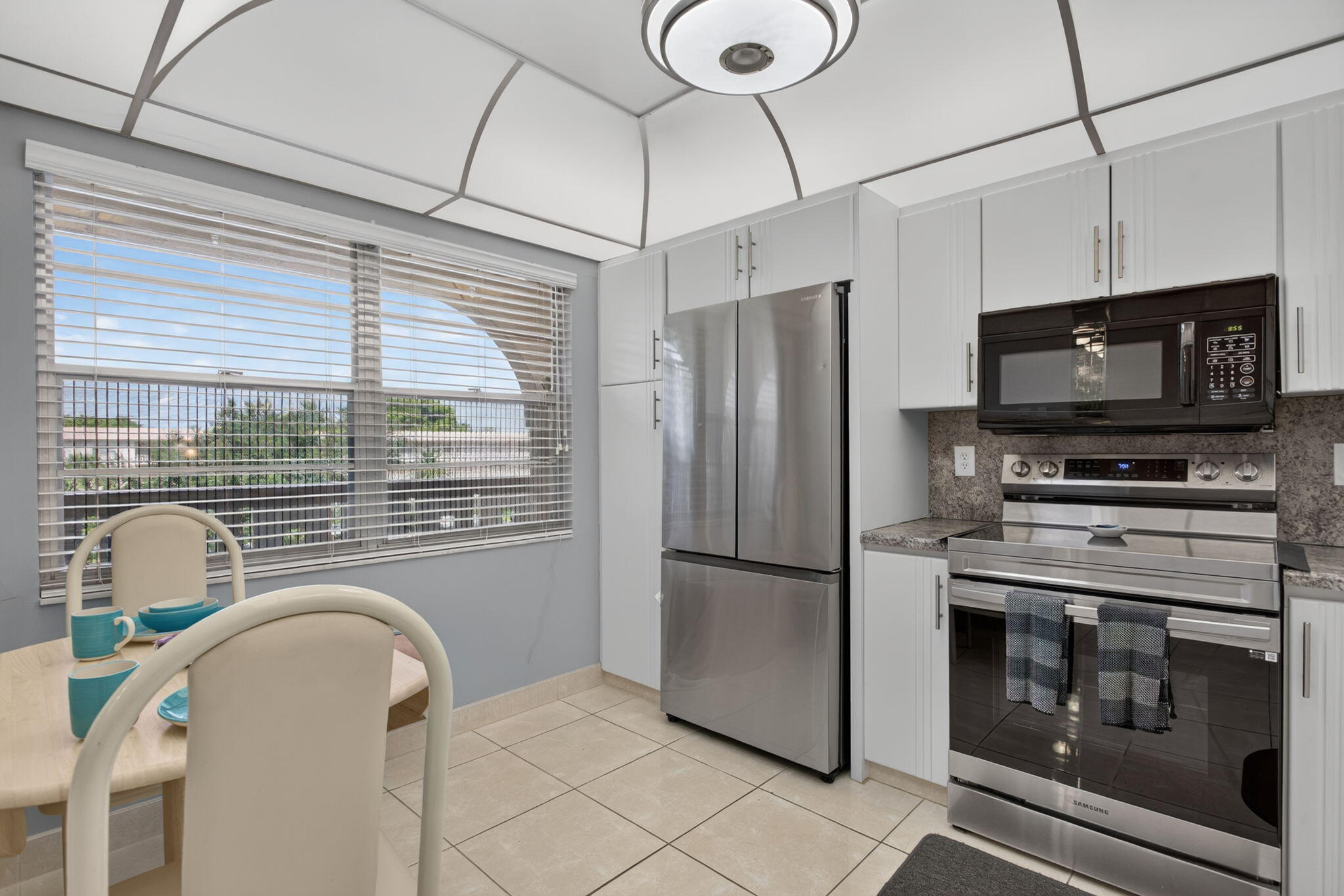 2304 LUCAYA Lane # L4, Coconut Creek FL 33066