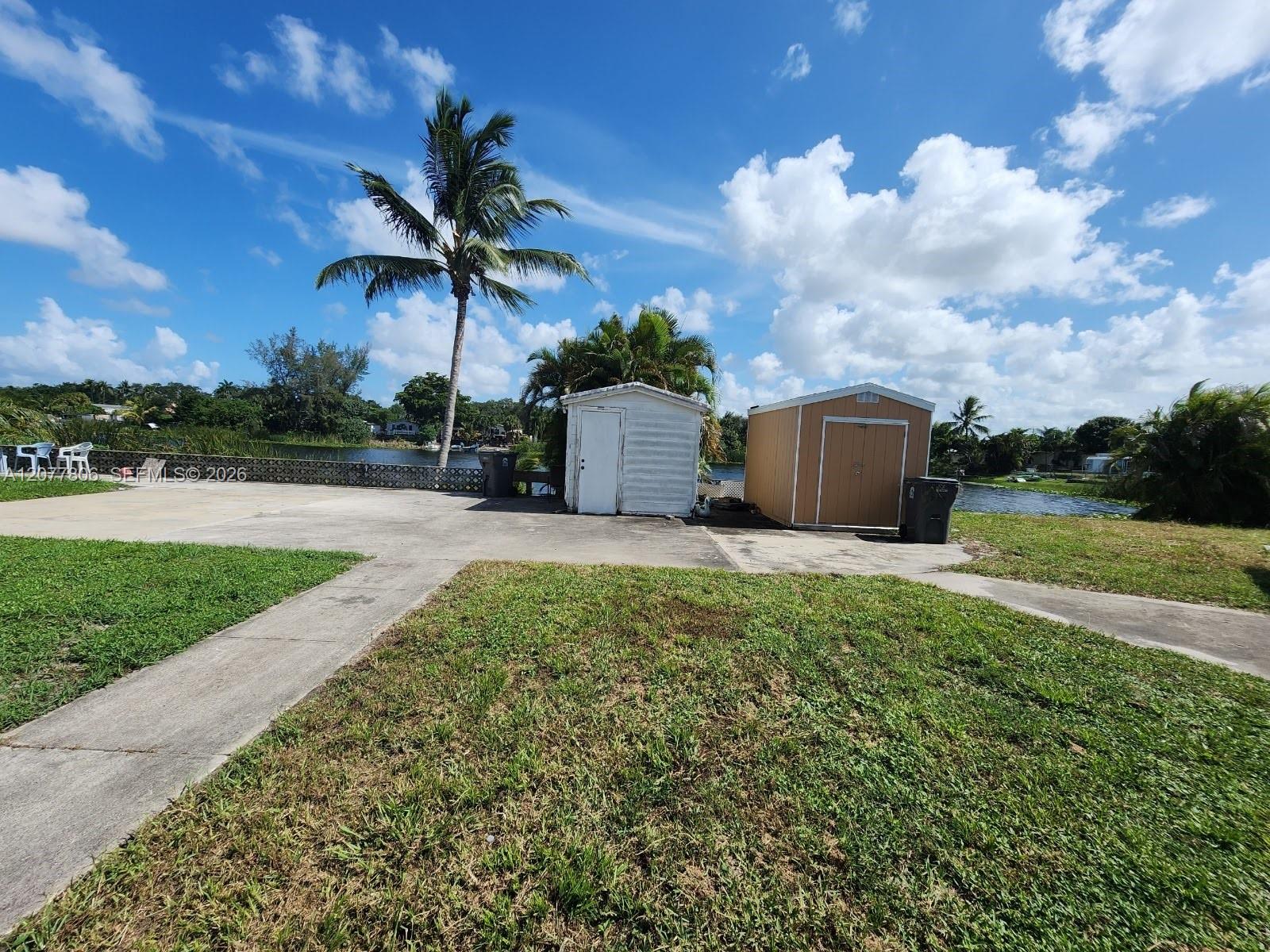 4248 Hibiscus Cir # H — Photo 2