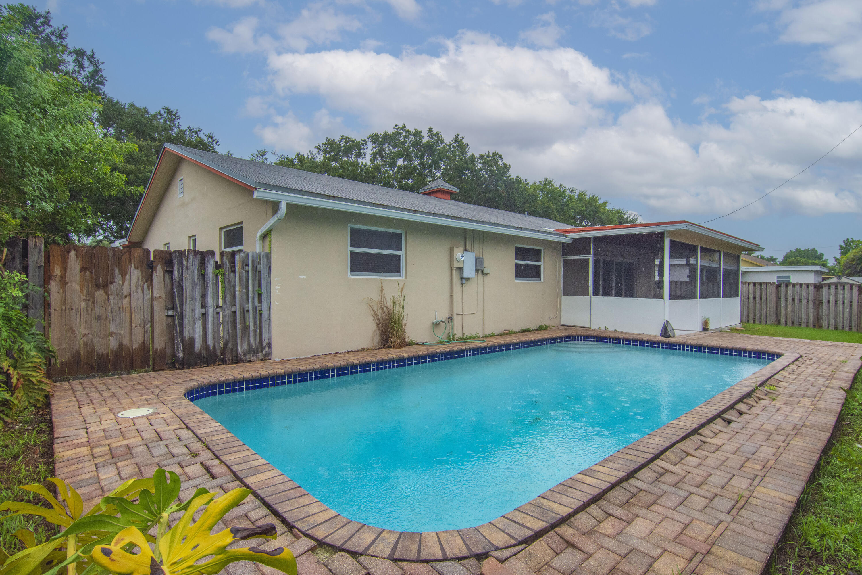 8860 SW 49TH Street — Photo 4