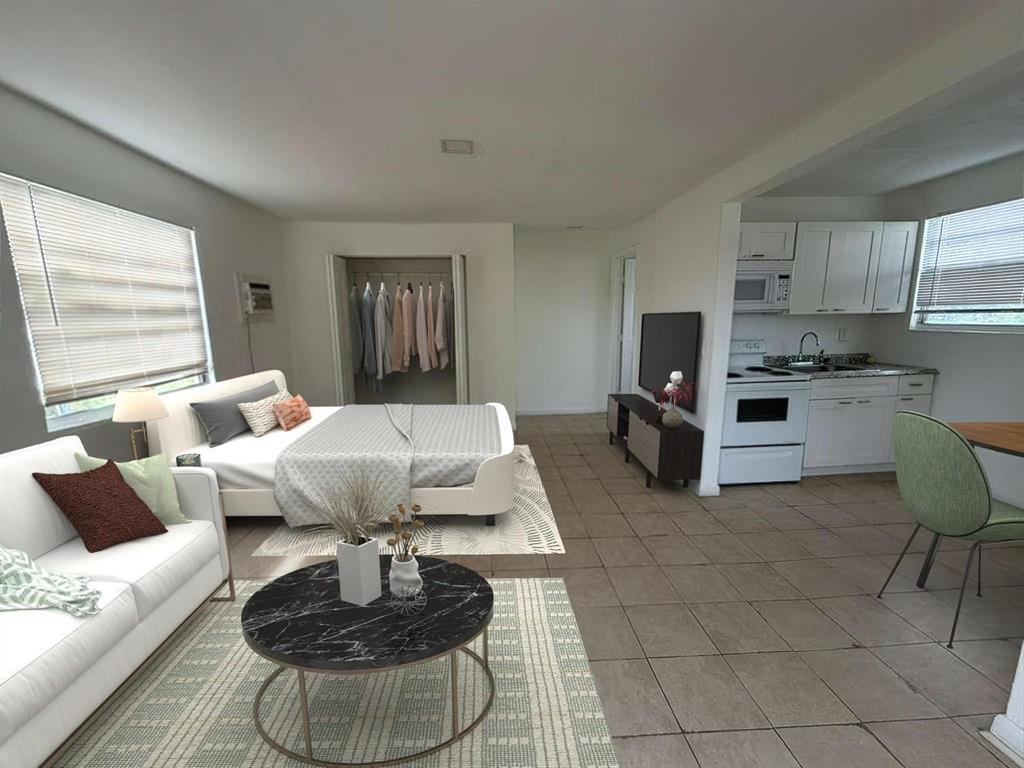 1853 NW 5th Street — Photo 2