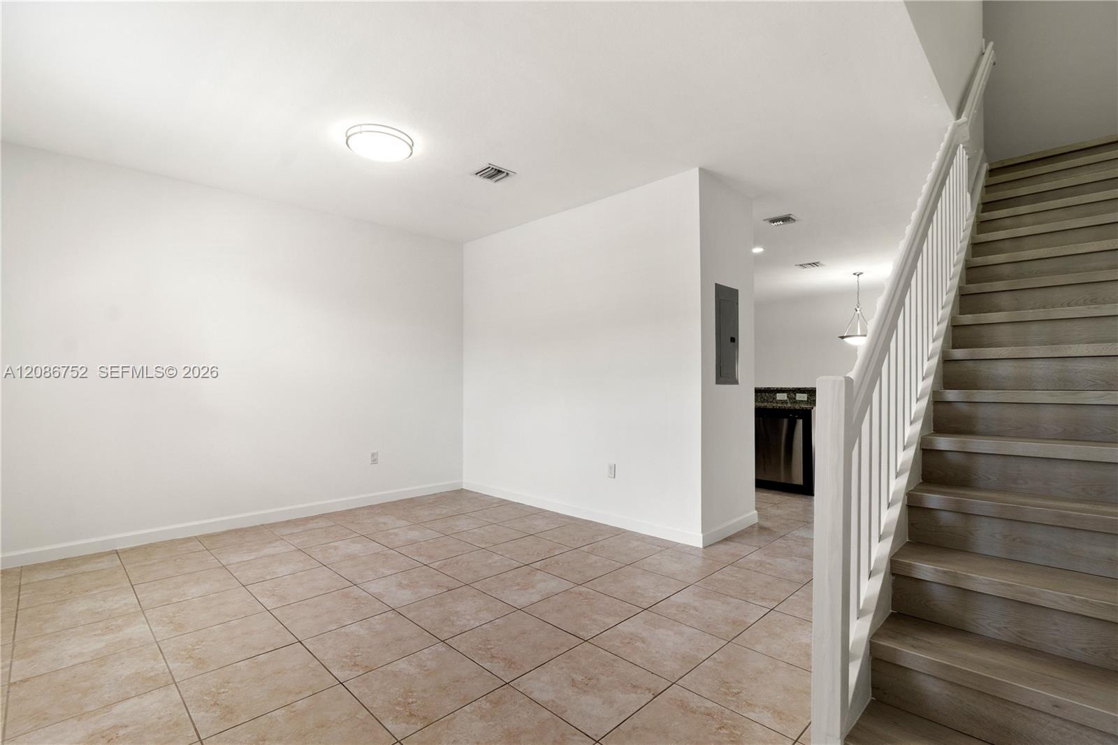 3217 SE 4th St # 3217 — Photo 3