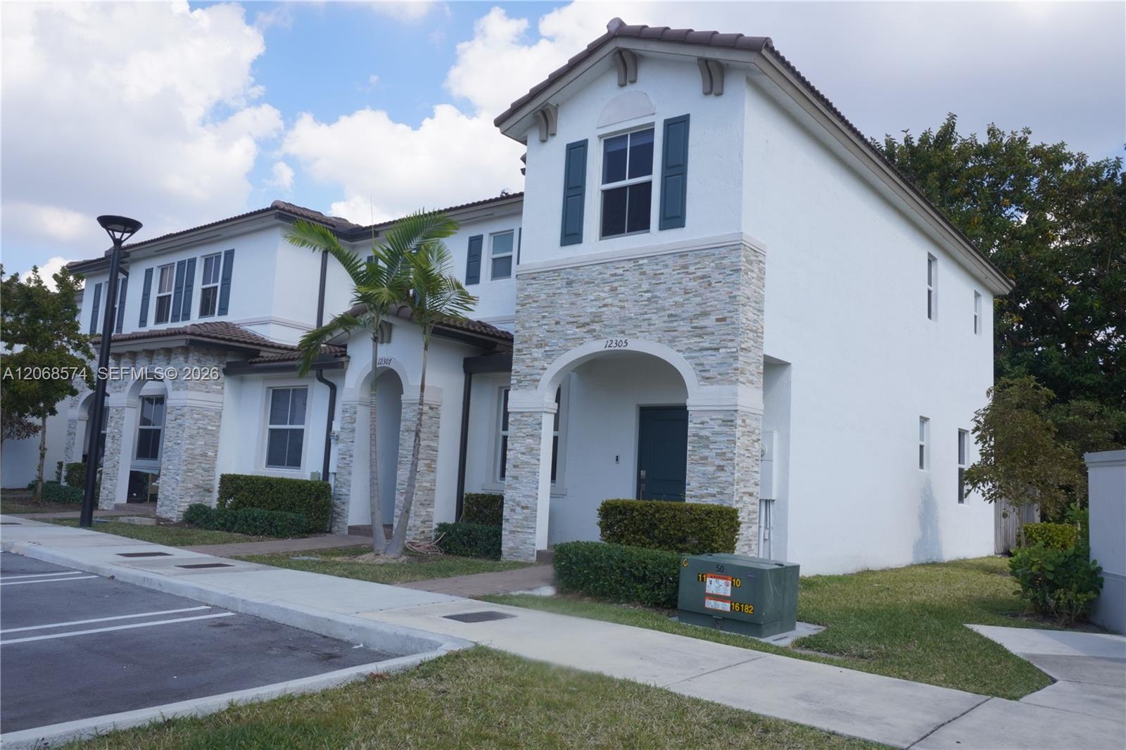 12305 NW 23 Ct — Photo 2