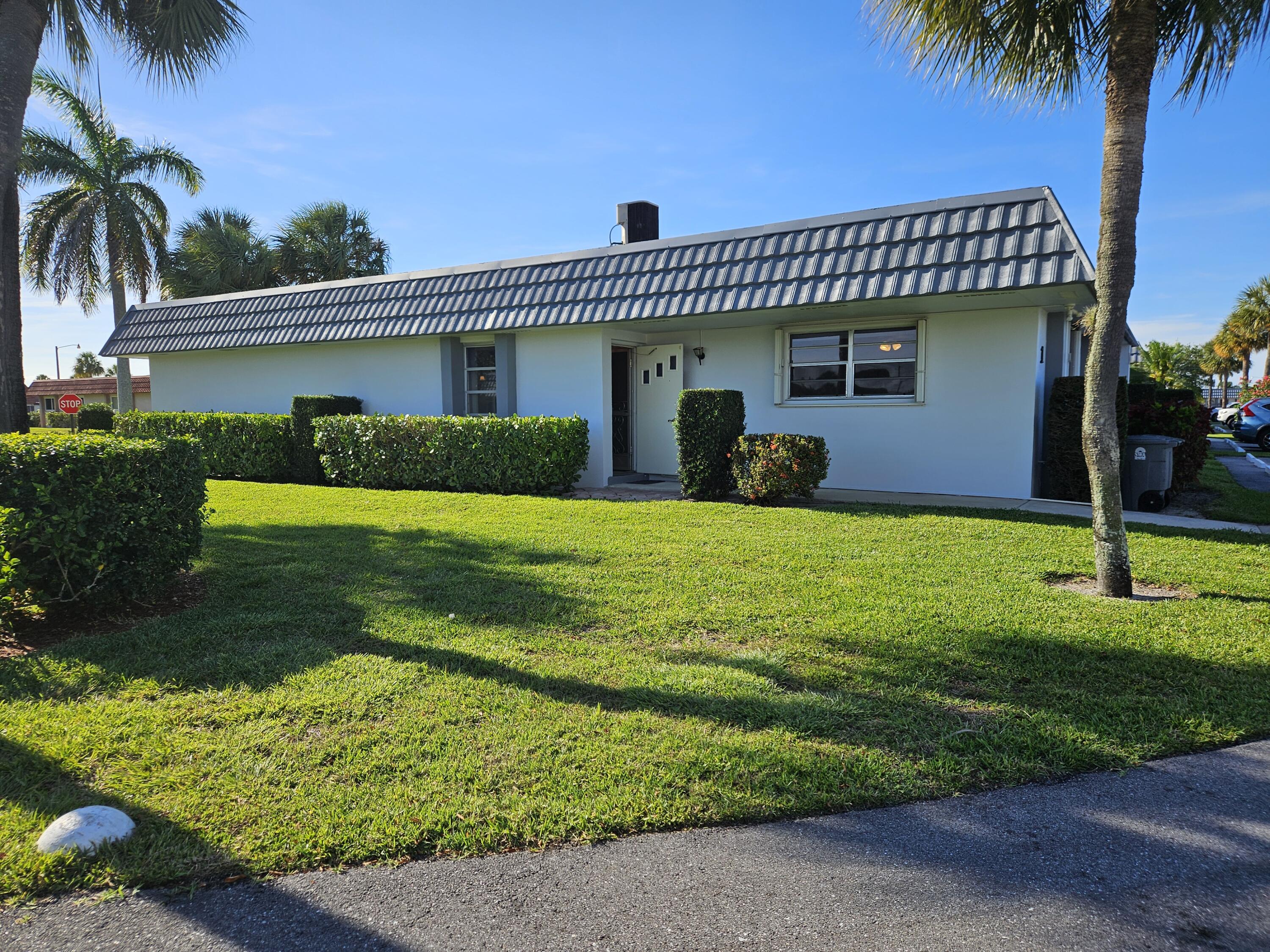 2886 E Fernley Dr Drive E # 1, West Palm Beach FL 33415