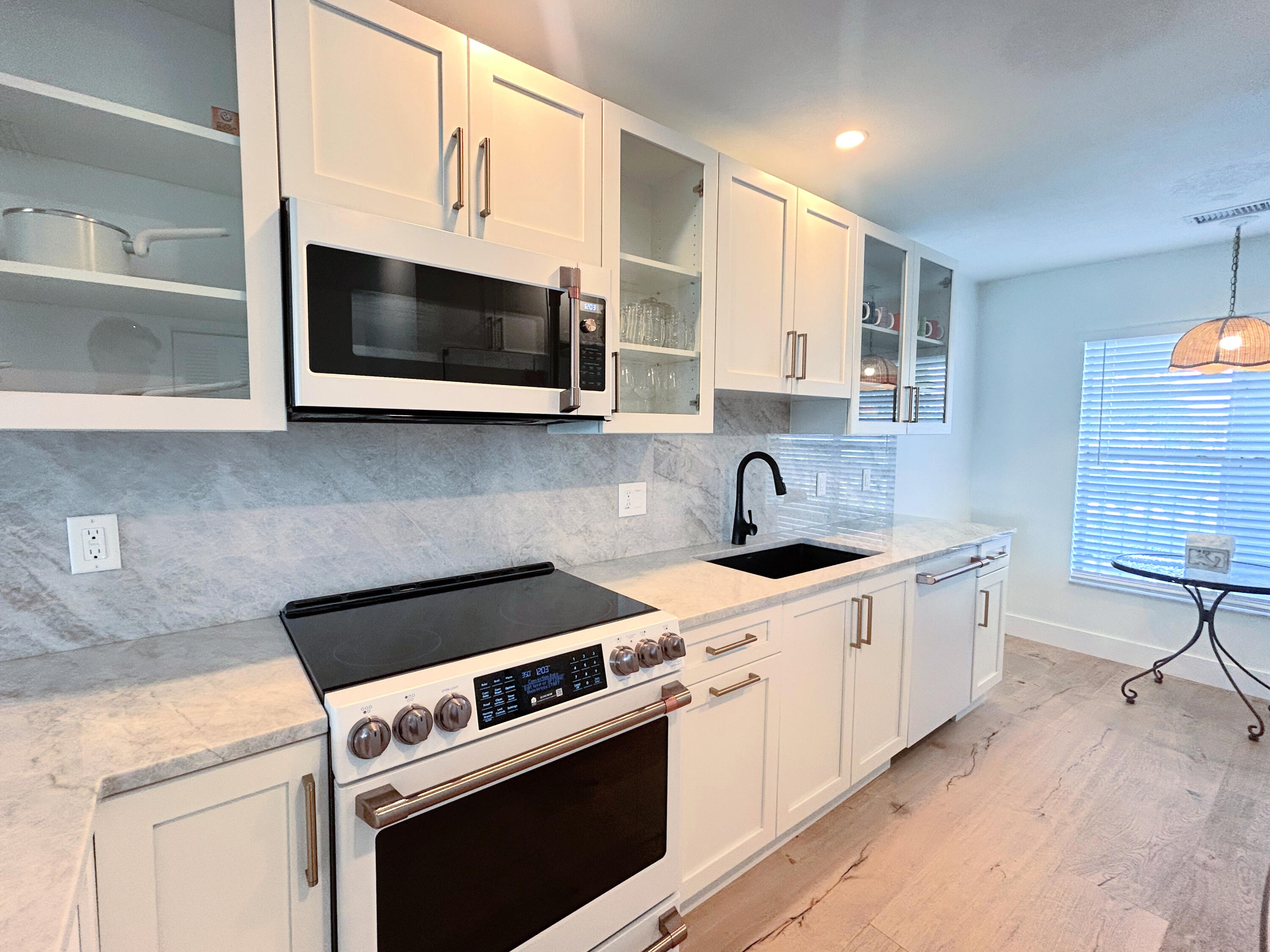1030 SILK OAK Terrace # 203 — Photo 2