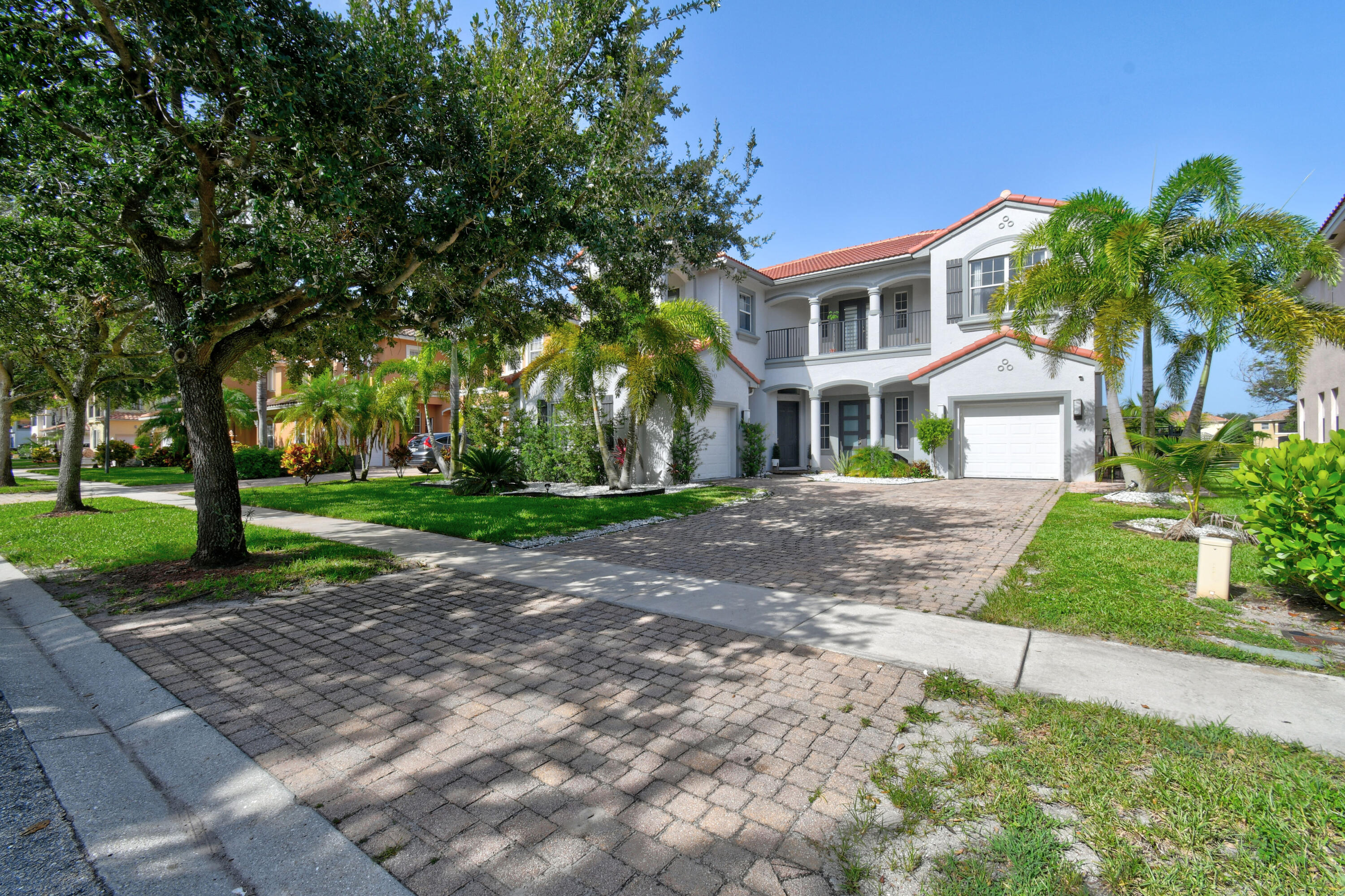 700 Cresta Circle, West Palm Beach FL 33413