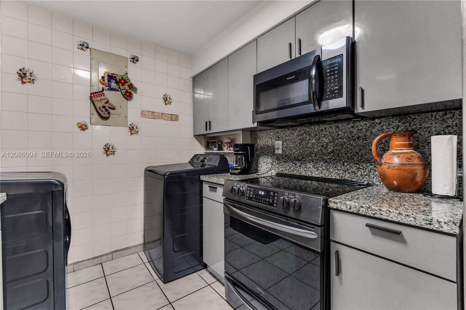 22 NW 108th Ct — Photo 5