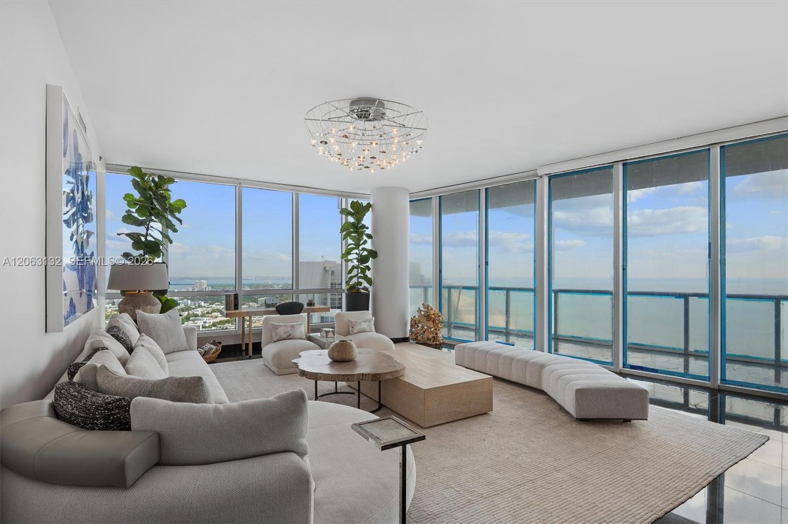 100 S Pointe Dr # 3906, Miami Beach FL 33139