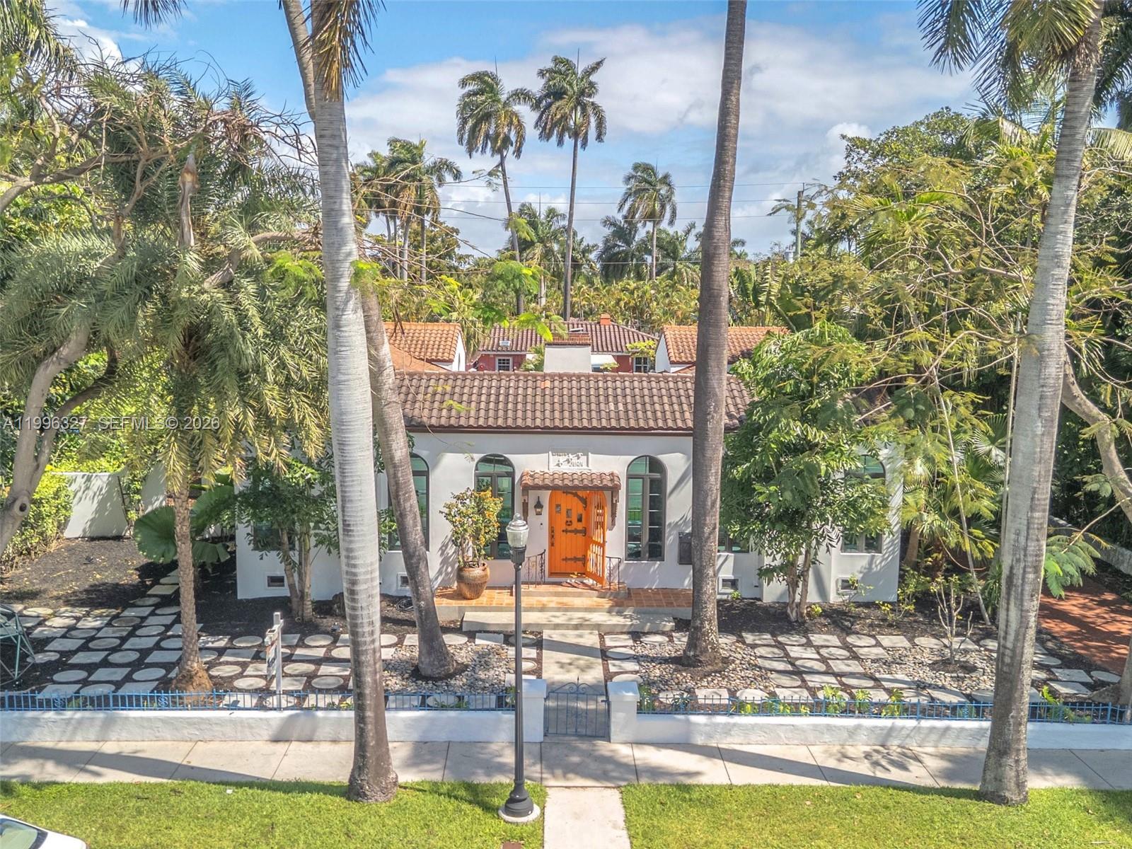 1321 Tyler St, Hollywood FL 33019