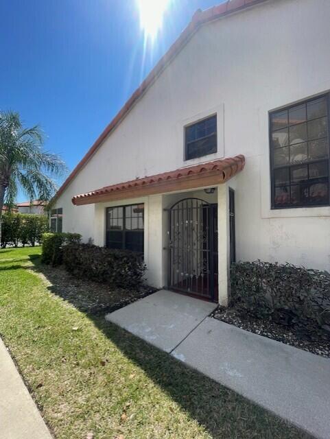 13501 Fountain View Boulevard — Photo 5