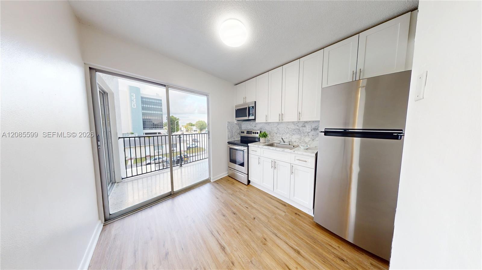 444 SW 27th Ave # 32 — Photo 4