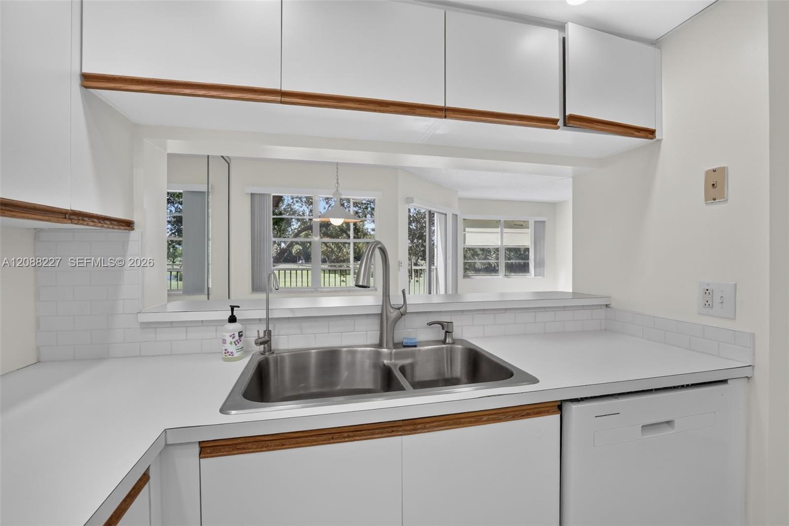 1200 SW 125th Ave # 212L — Photo 4