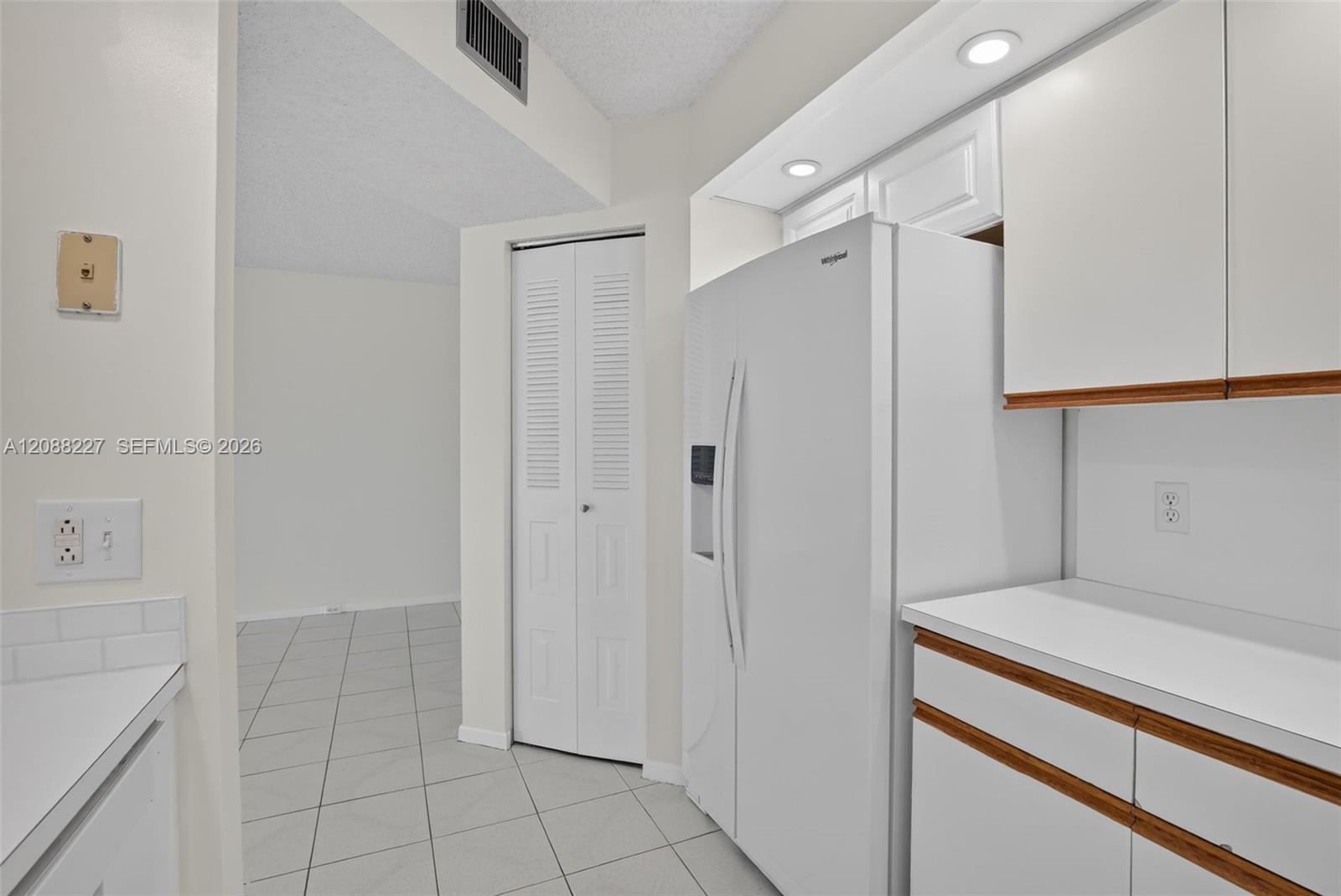 1200 SW 125th Ave # 212L — Photo 5