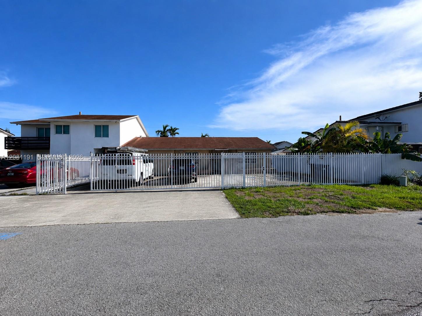8772 SW 11th St # A, Miami FL 33174