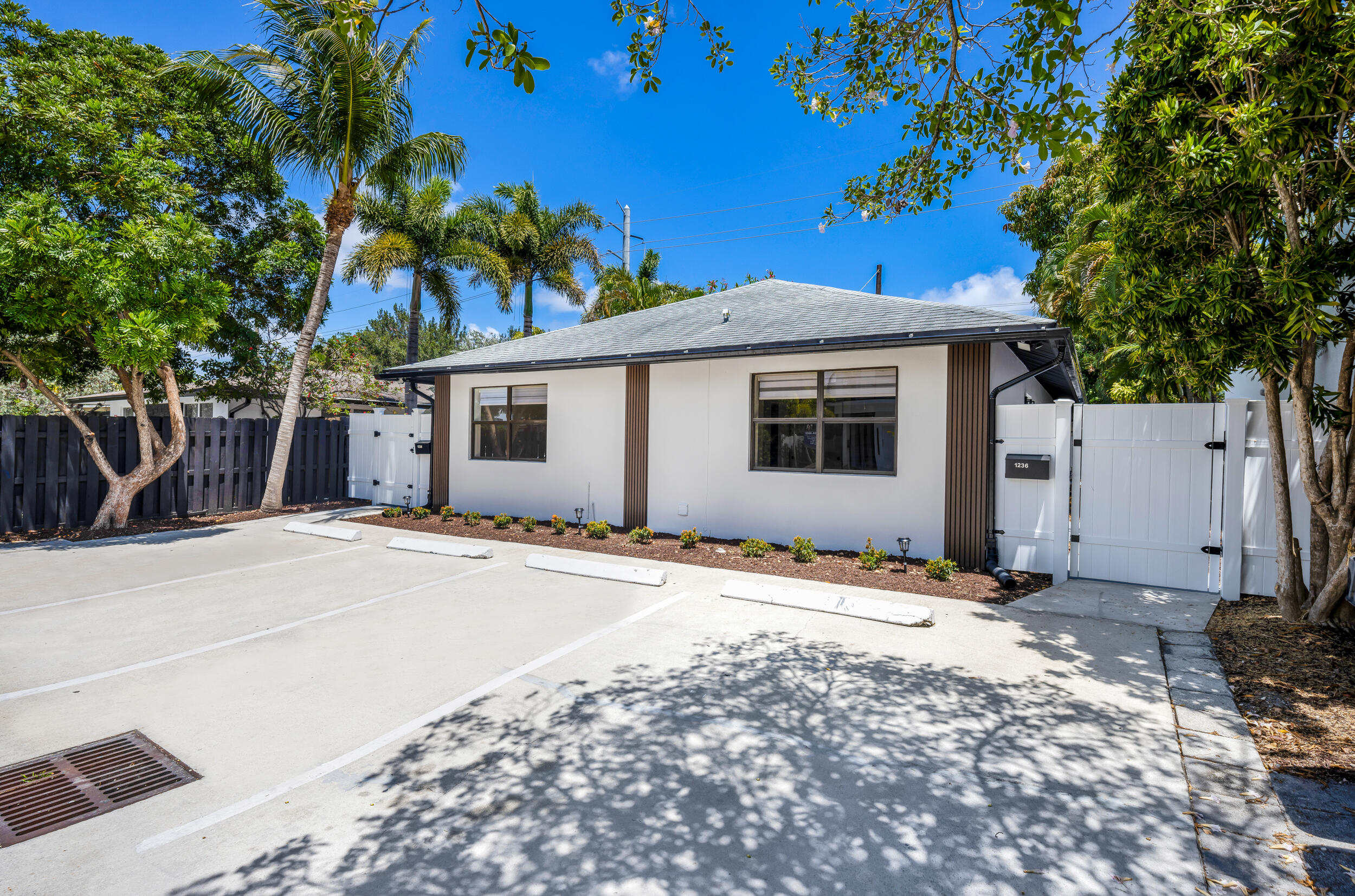 1236 NE 12th Avenue # B, Fort Lauderdale FL 33304