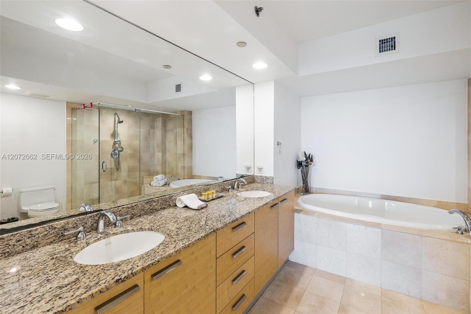 1830 S Ocean Dr # 4303 — Photo 2