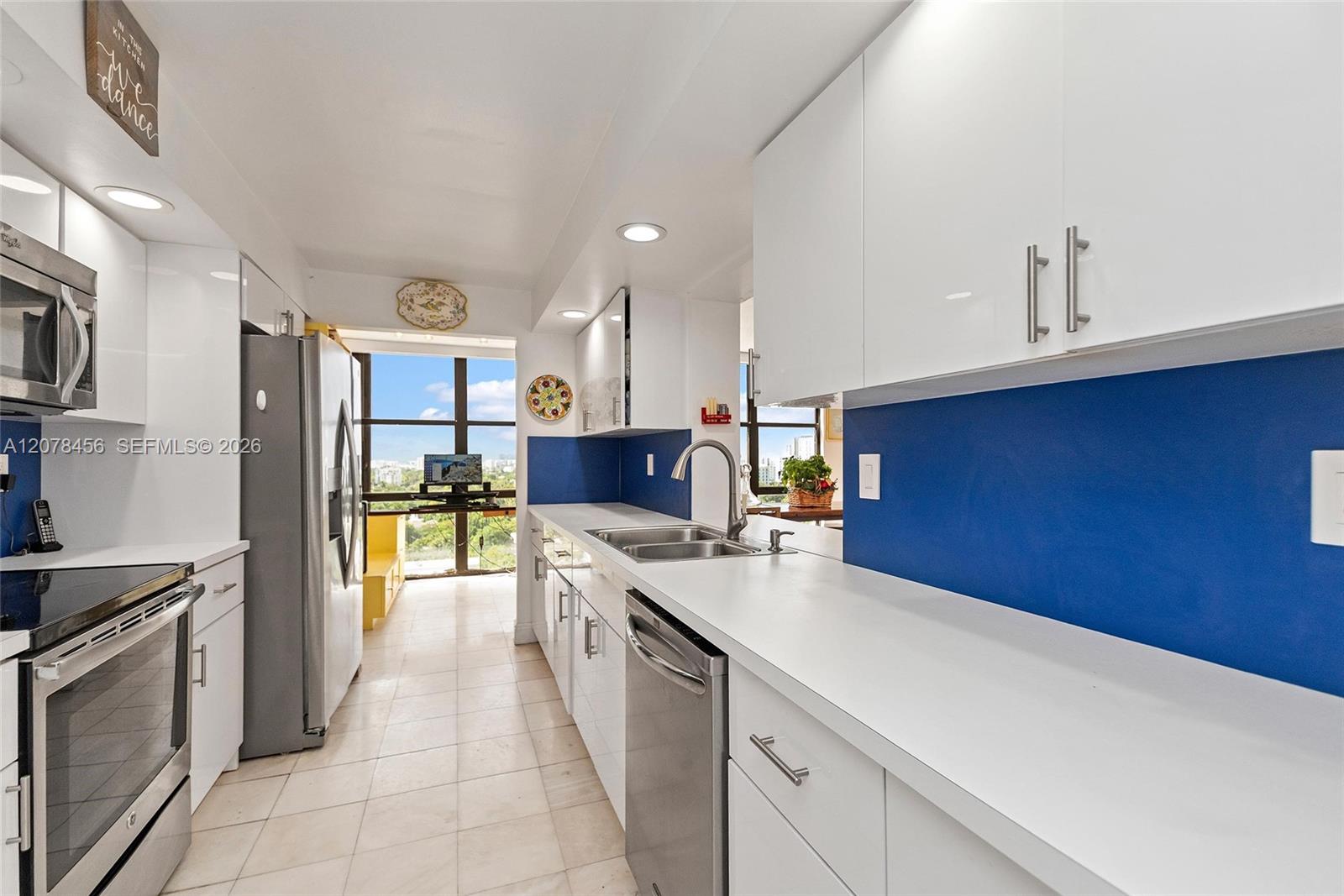 1925 Brickell Ave # 1501D — Photo 5