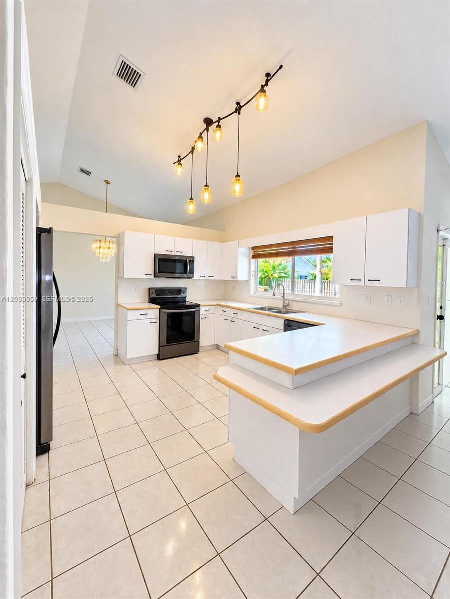 16080 SW 155th Ct — Photo 5