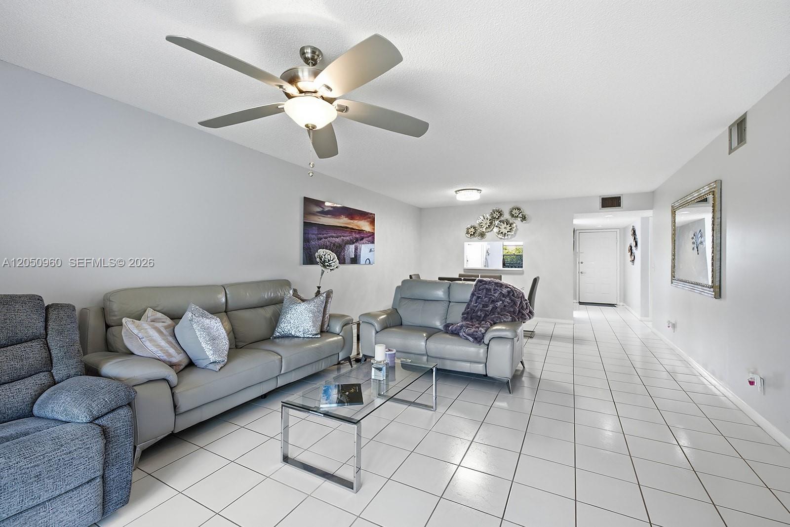1300 SW 125th Ave # 406K — Photo 2