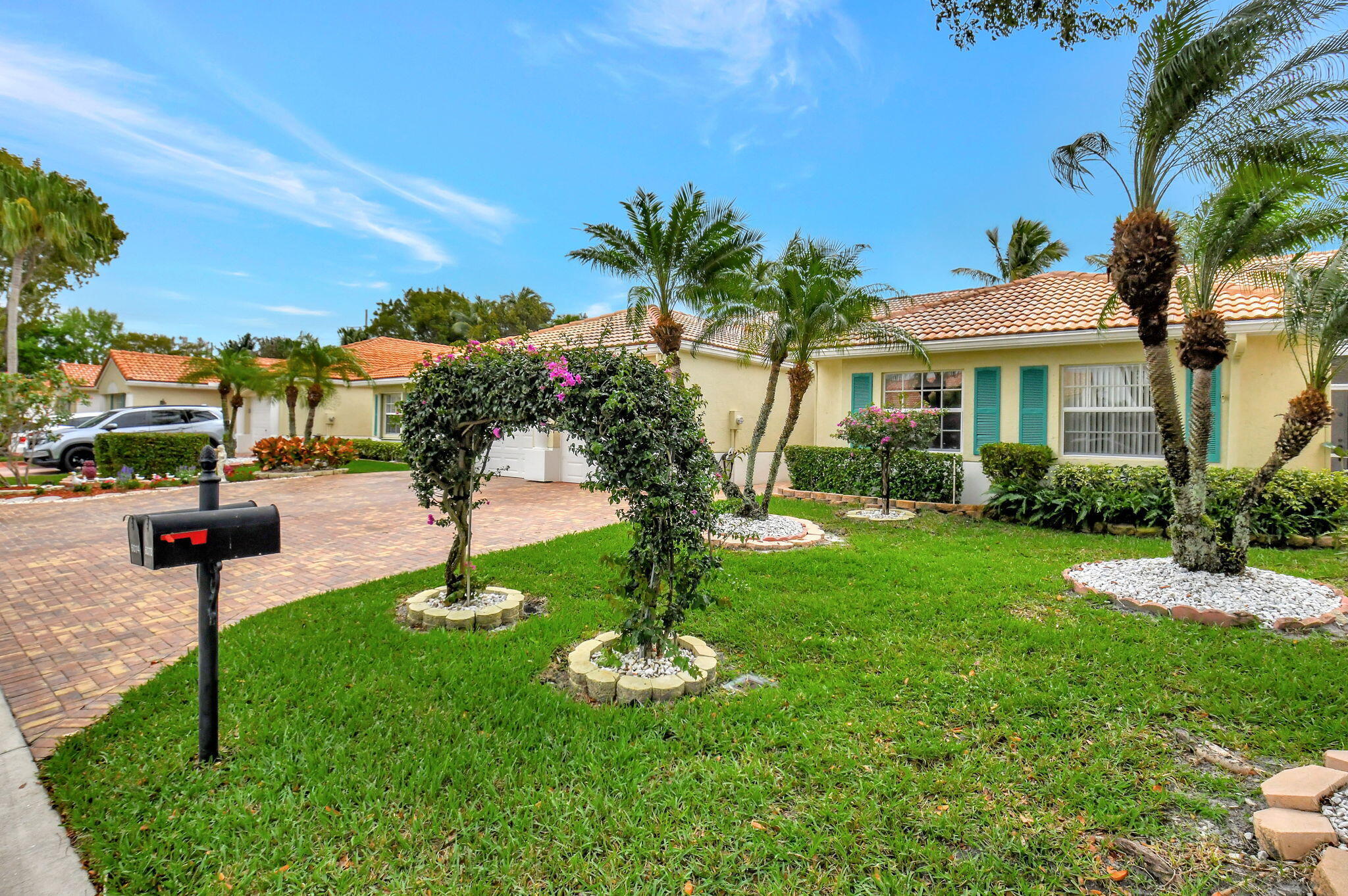 6078 Lake Hibiscus Drive — Photo 3