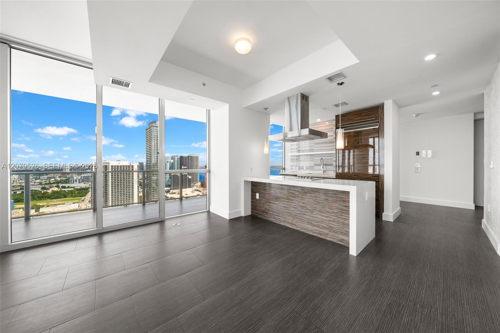 1100 Biscayne Blvd # 3805 — Photo 2