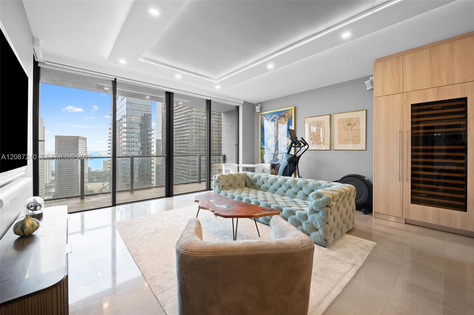88 SW 7th St # 3107 — Photo 4