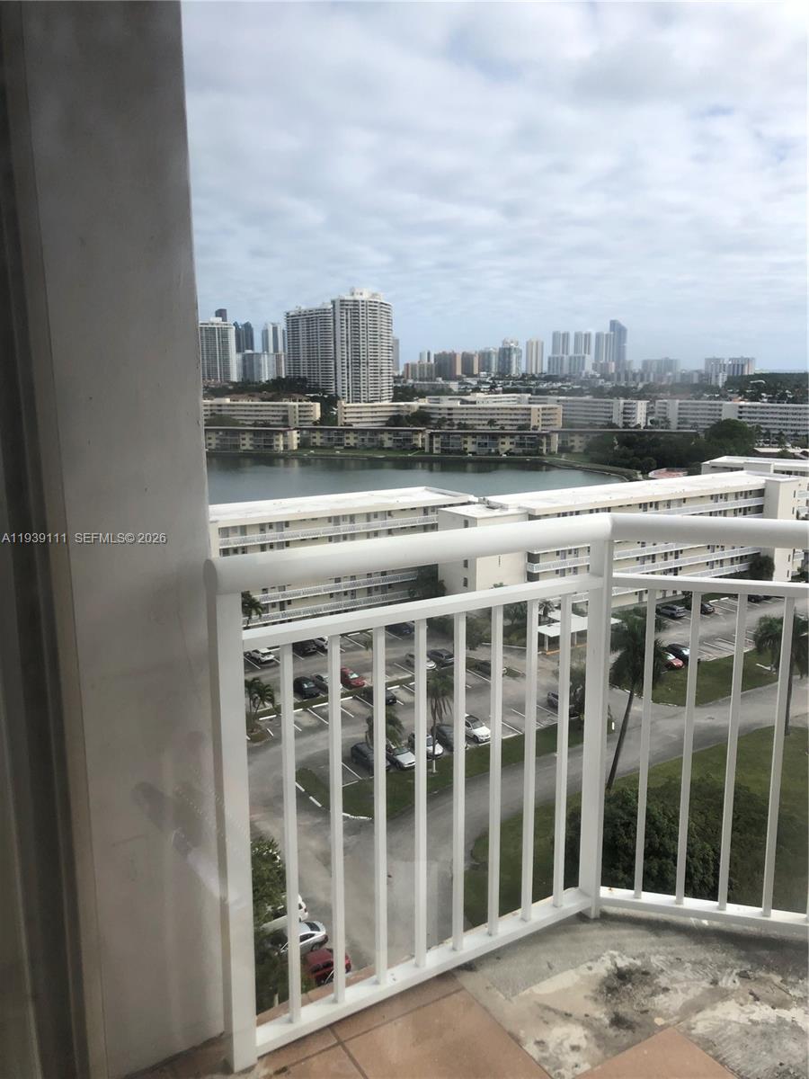 18011 Biscayne Blvd # 1403, Aventura FL 33160