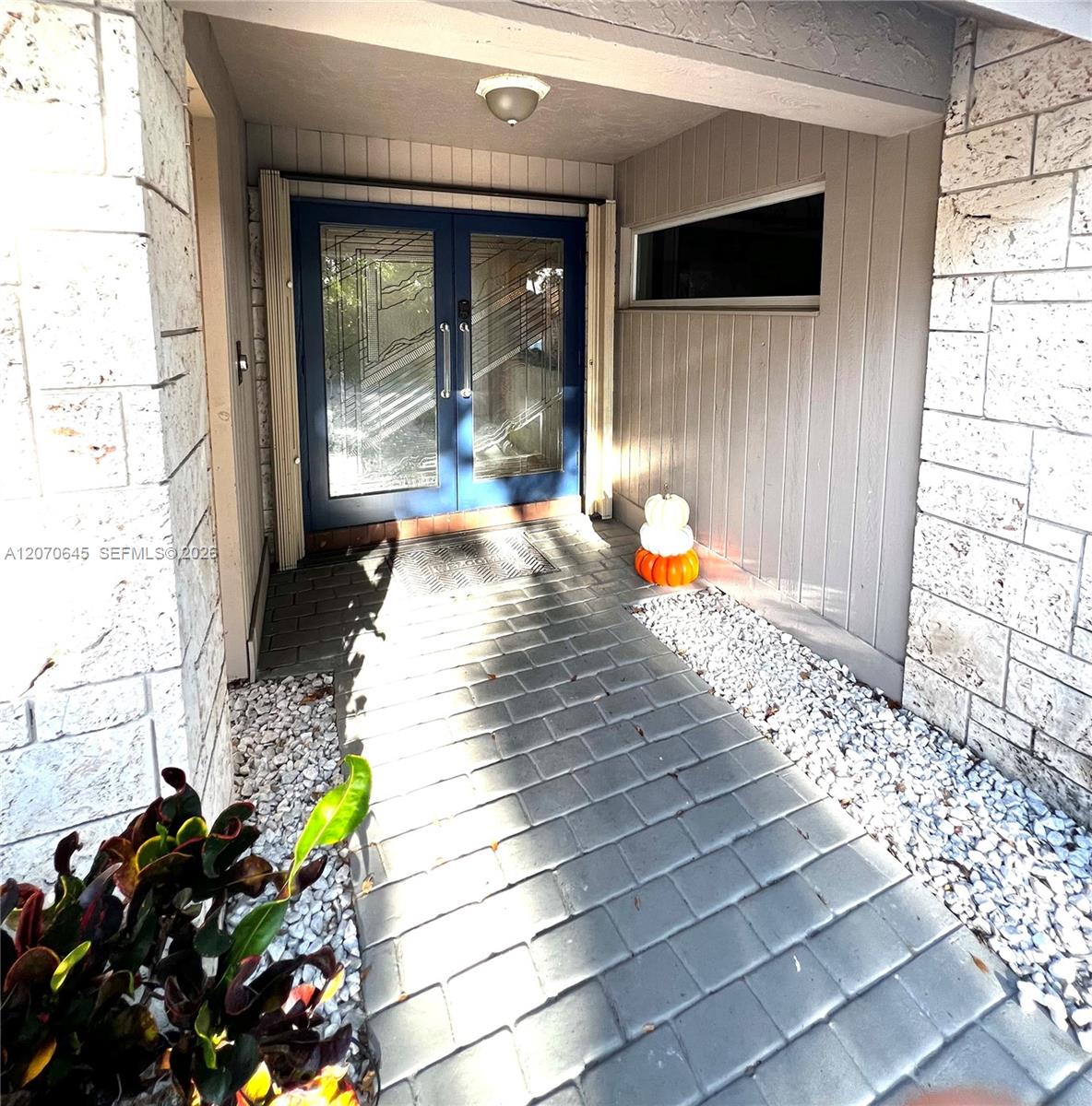 297 NW 104th Ave — Photo 4