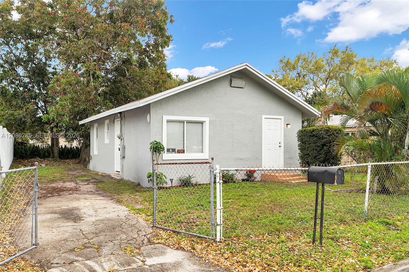 2828 NW 7th St — Photo 2