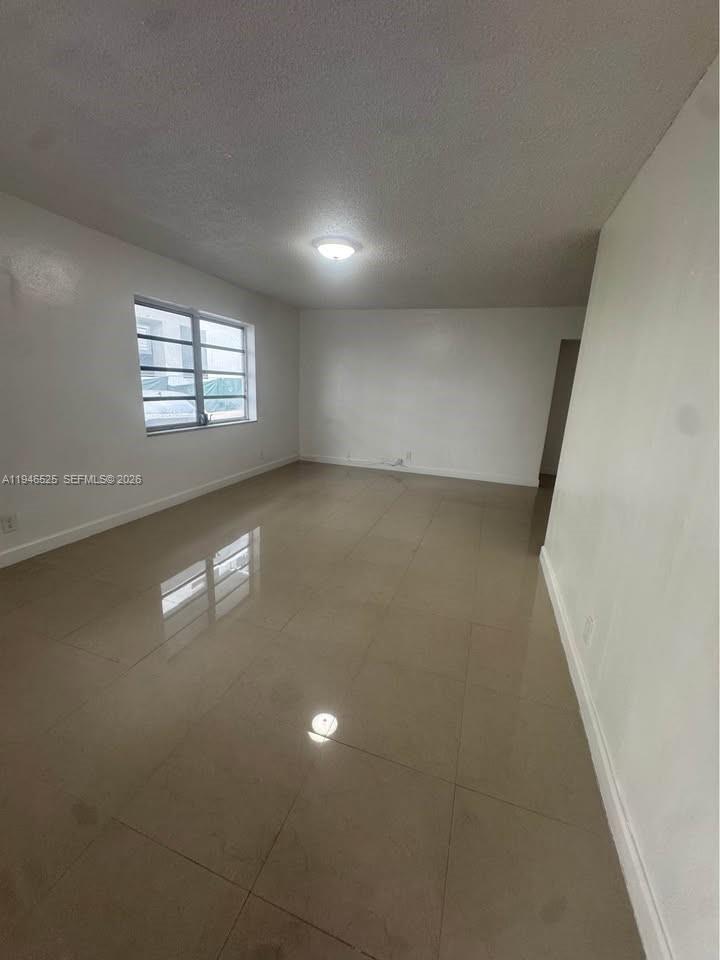 2019 Jackson St # 105, Hollywood FL 33020