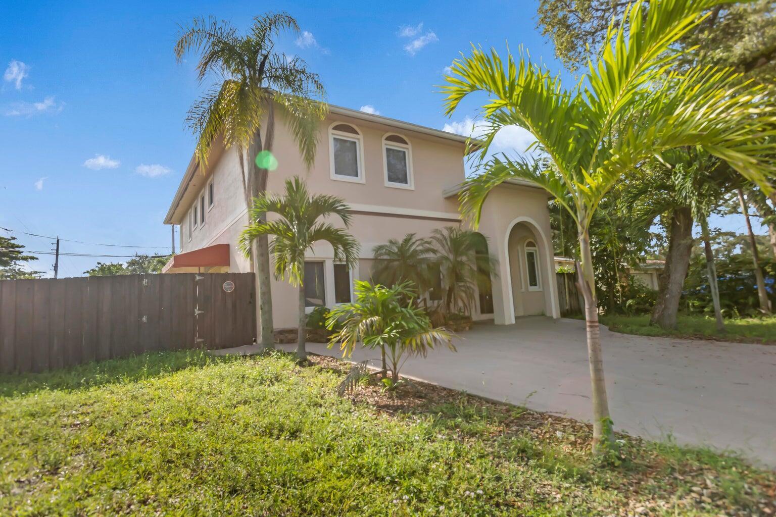 4500 SW 25th Terrace — Photo 4