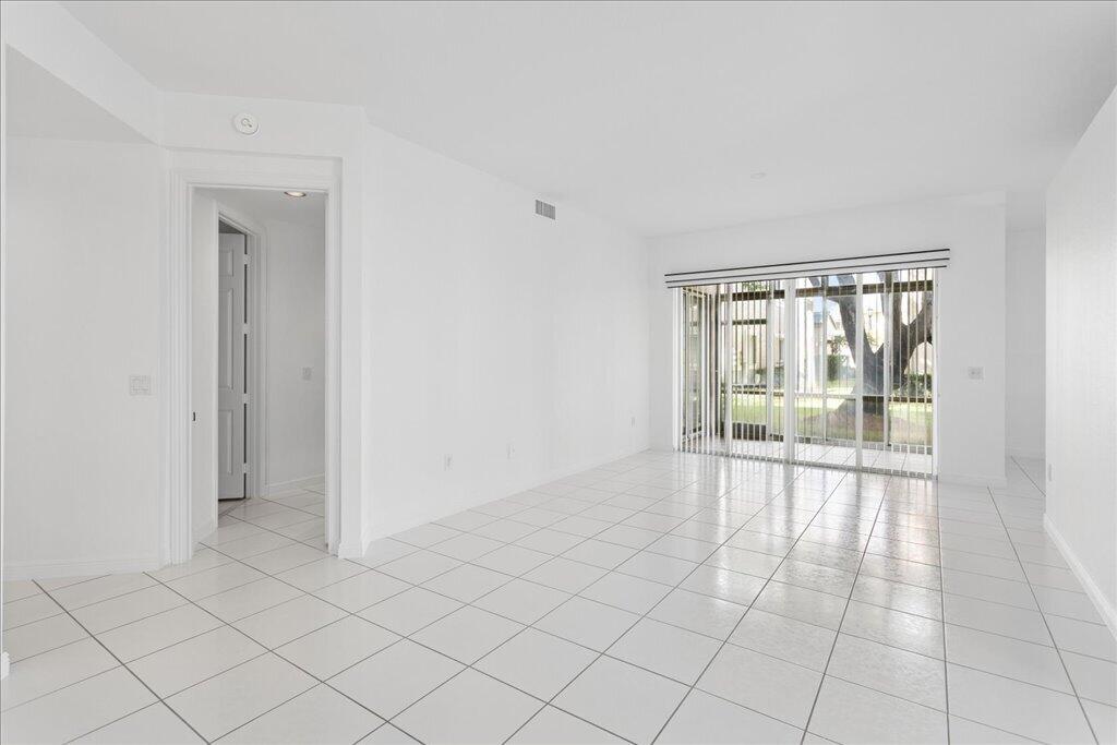 7937 EXETER Circle E # 102 — Photo 3